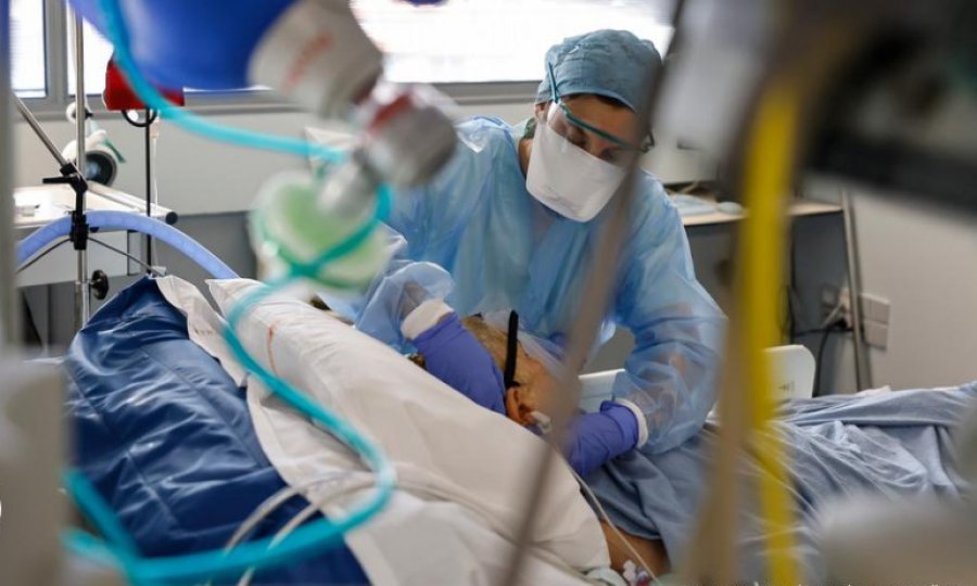 DSÖ: Omicron Avrupa için son dalga olabilir