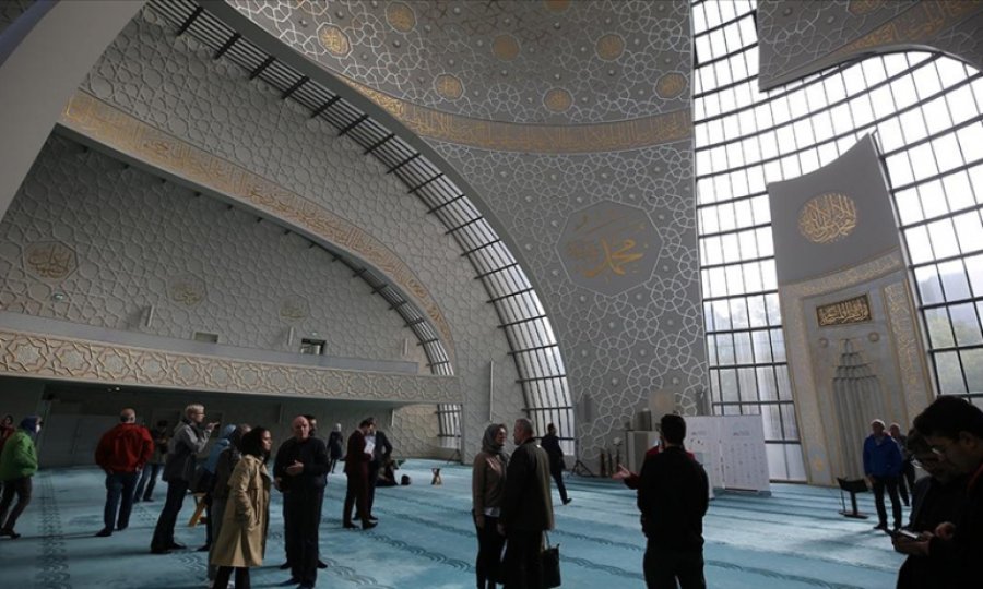 Almanya'daki camilerde 'Açık Kapı Günü' etkinliği düzenleniyor