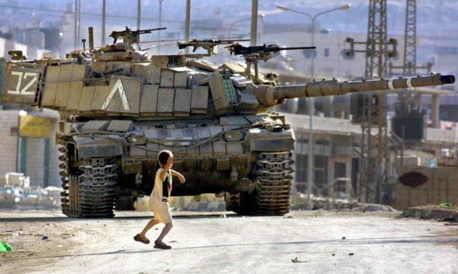 Taşla tanka meydan okuyan minik şehit: Faris Odeh