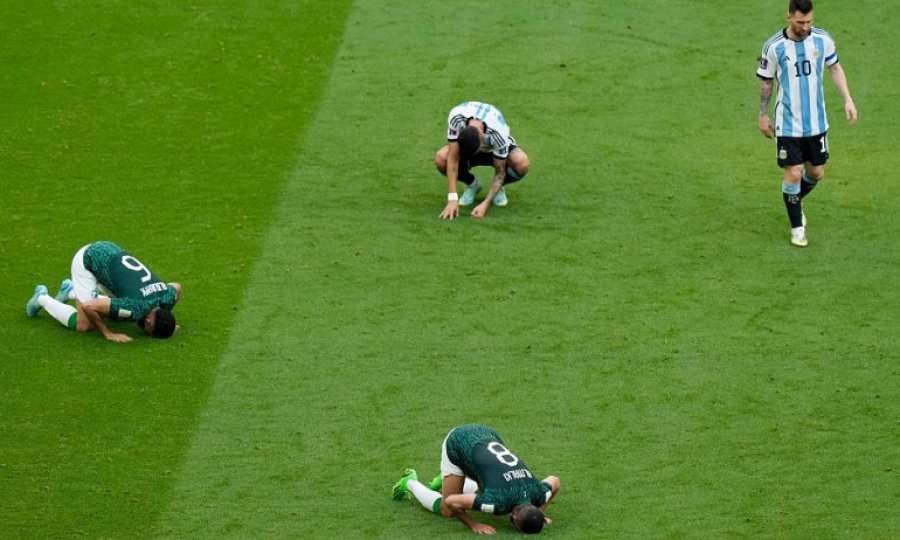 Dünya Kupası'nın favorilerinden Messi'li Arjantin, Suudi Arabistan’a yenildi