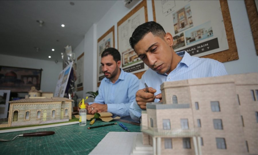 Filistinli mühendisler, ülkelerinin tarihini "sembol yapıların maketleriyle" canlı tutmaya çalışıyor