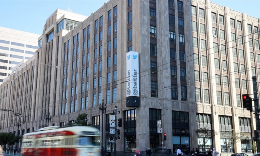 Twitter, askıya alınan hesapları açmaya başladı