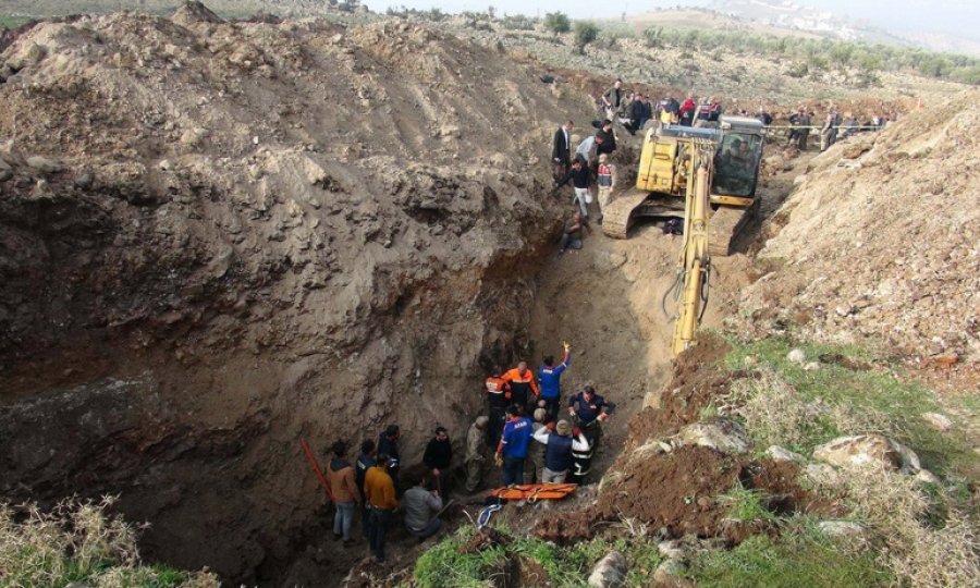 Kilis'te içme suyu hattı çalışmalarında göçük: 2 işçi öldü