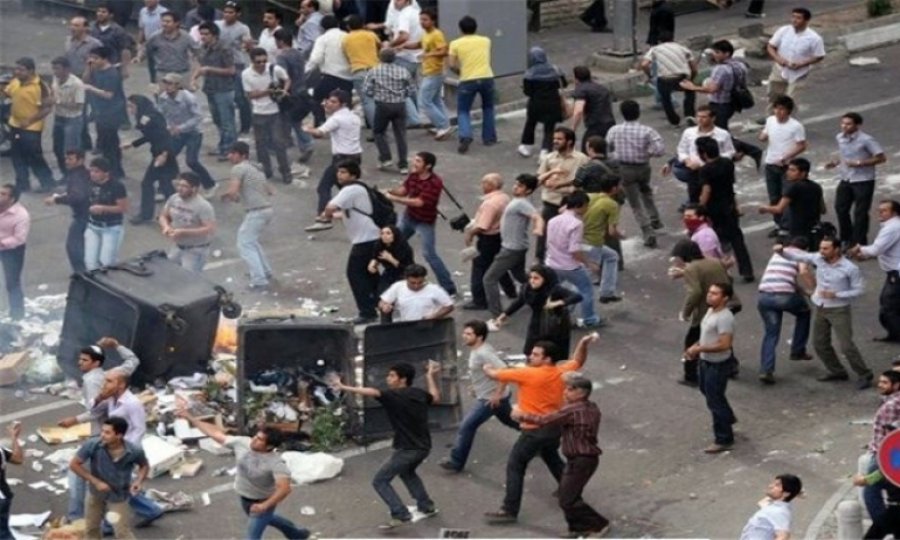 İran neden müdahale etmiyor?; Kendi kendini tüketen isyan