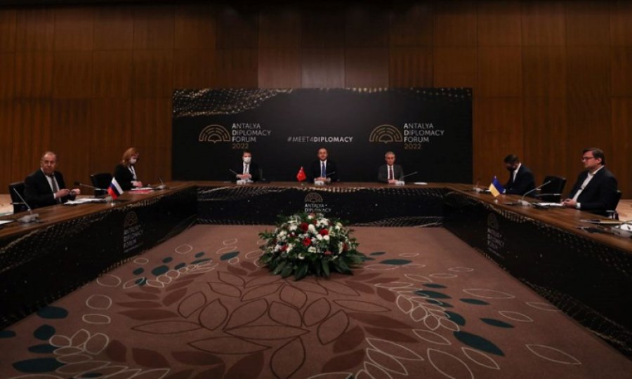 Rusya ve Ukrayna'dan Antalya zirvesi (Lavrov ve Kuleba görüşmesi bitti)