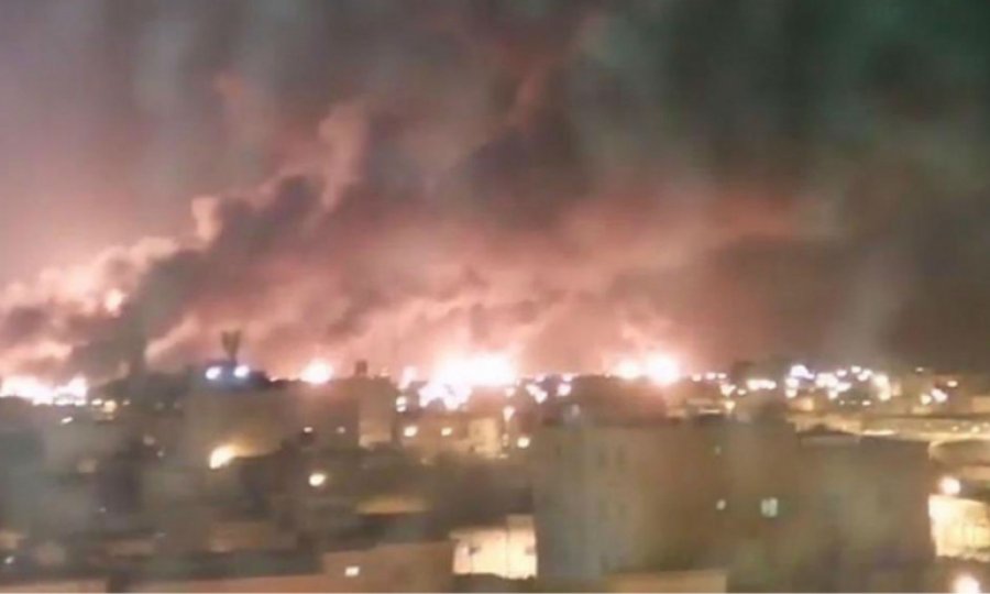 Suud Rejimine ait ARAMCO tesisleri Yemen ordusu tarafından vuruldu
