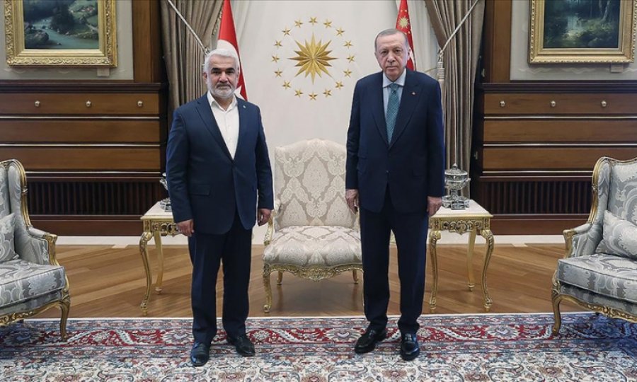 Cumhurbaşkanı Erdoğan, HÜDA PAR Genel Başkanı Yapıcıoğlu ile görüştü