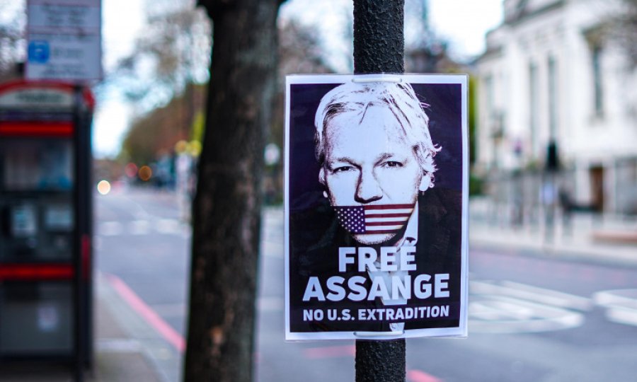 İngiltere Assange'ı ABD'ye iade ediyor