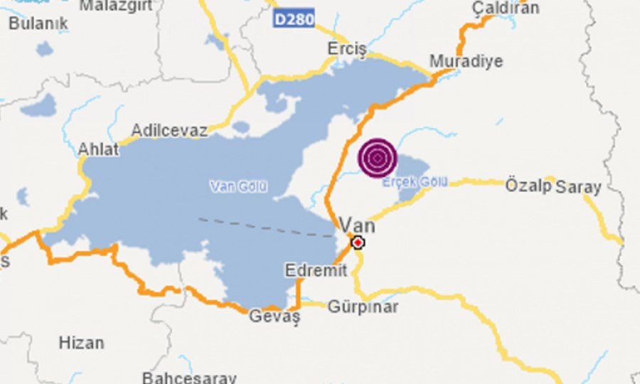 Van'da korkutan deprem