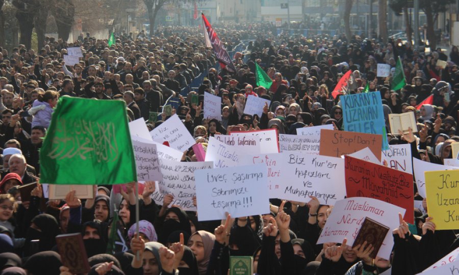 Batman'da 'Kur'an-a sahip çık' mitingi
