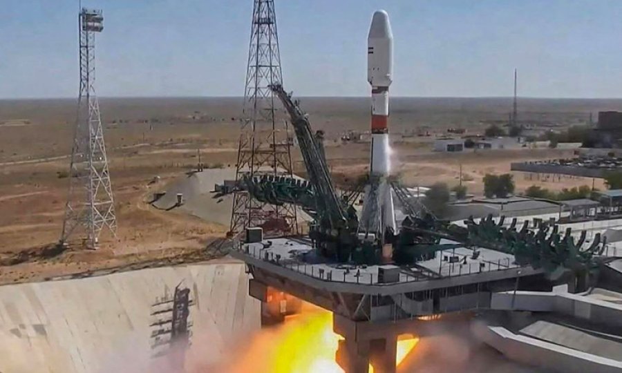 Devrim Muhafızları uzaya daha ağır uydular gönderecek