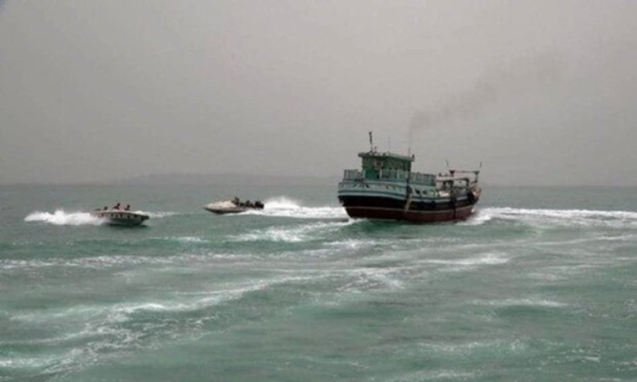 "Sistan ve Belucistan’ın güney sınırlarında akaryakıt taşıyan 17 gemiye el konuldu"