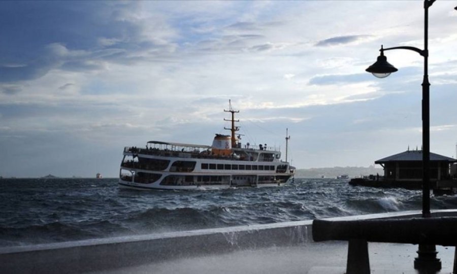 İstanbul'da lodos alarmı: Vapur seferleri iptal