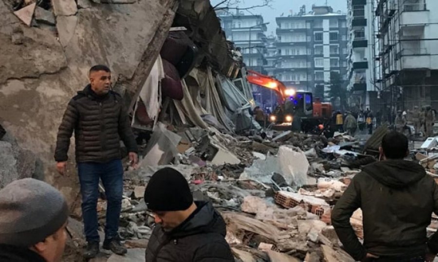 Kahramanmaraş'ta 7,6 büyüklüğünde yeni deprem 