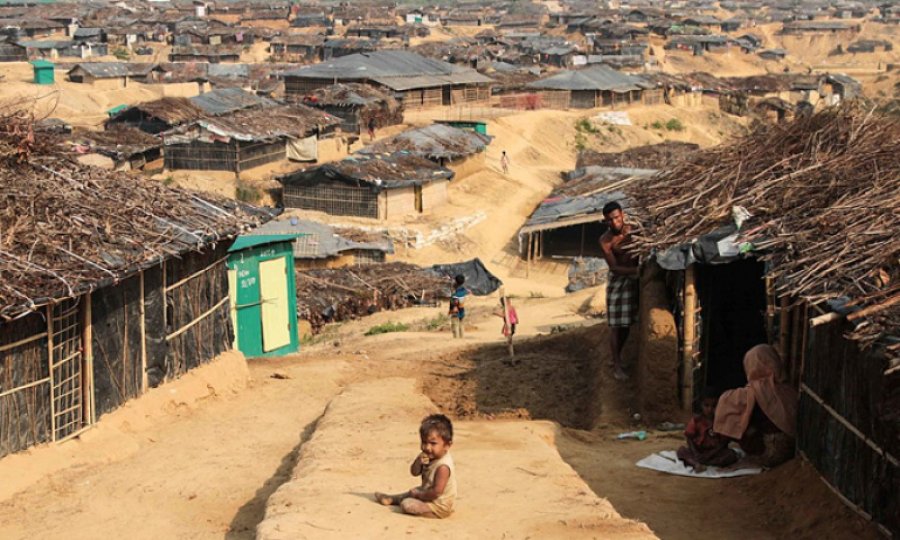 Birleşmiş Milletler Arakanlı Müslümanlara gıda yardımını durduruyor