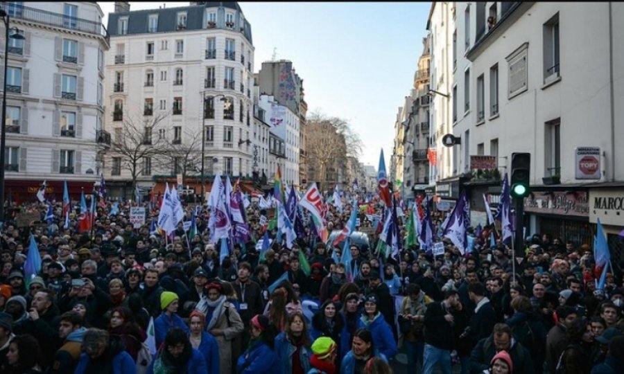 Fransa'da Macron'a karşı milyonluk gösteriler