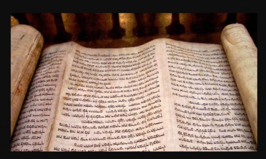 Türkiye'deki depremde kurtarılan Ester Kitabı