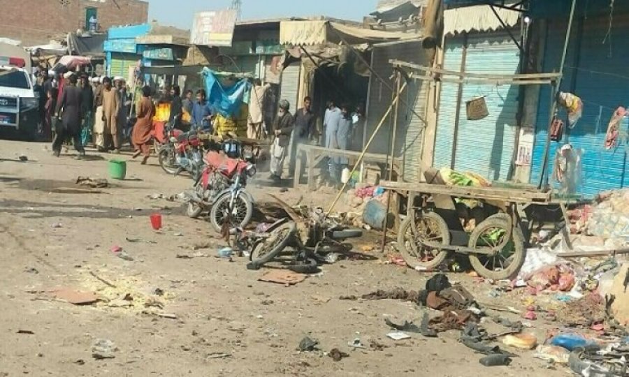 Pakistan'da yine bombalı saldırı