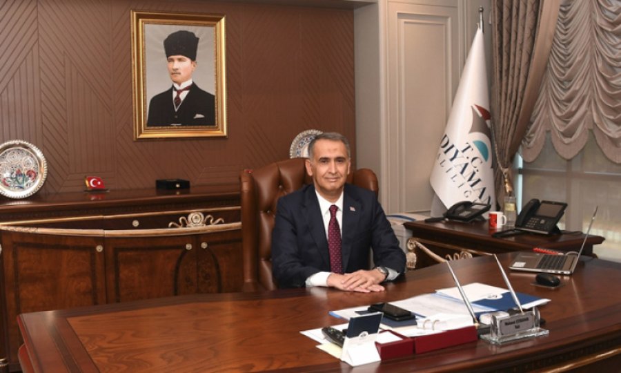 Adıyaman Valisi Mahmut Çuhadar istifa etti