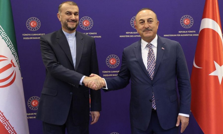 İran Dışişleri Bakanı Türkiye’de Çavuşoğlu ile görüştü