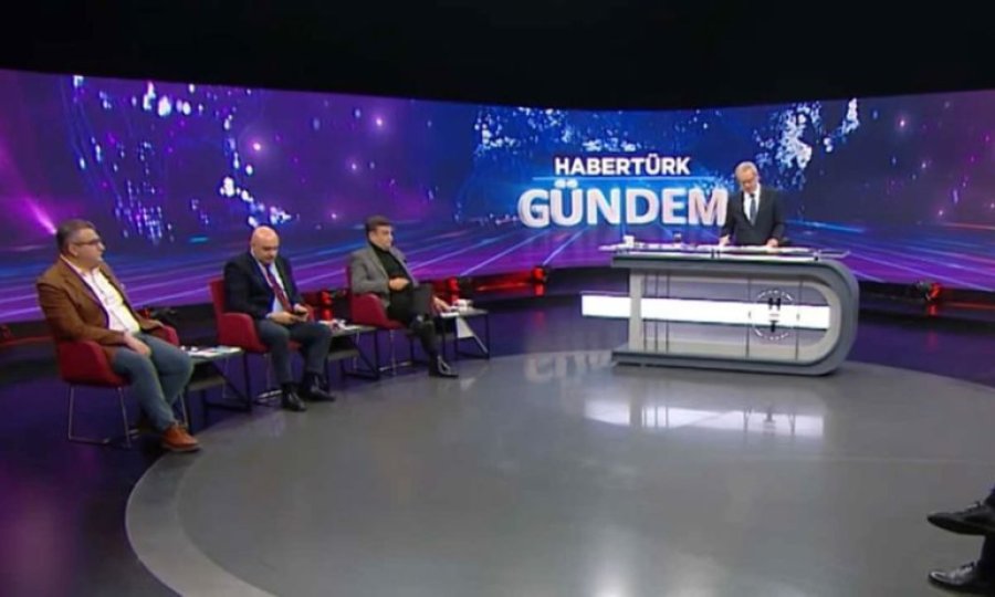Salih Tuna'dan Cem Küçük'e: Ne sevindin be!
