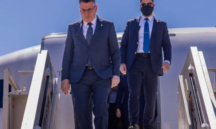 Gideon Saar'ın Somaliland ziyareti gizemli bir uçuş ayrıntısını ortaya çıkardı