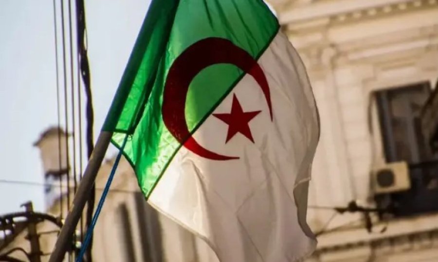Fransa kanalında Cezayir aleyhine belgesel