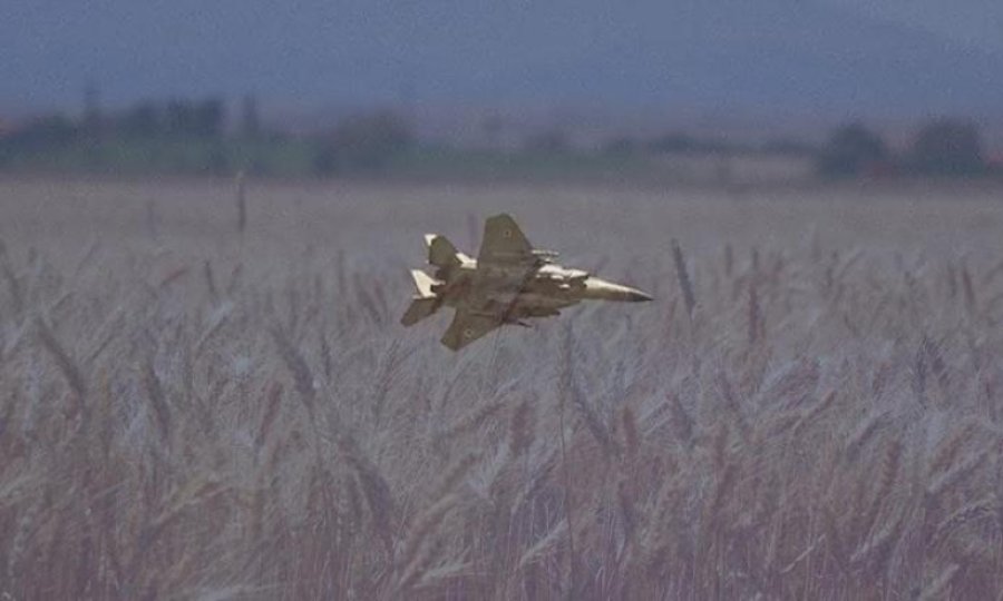 İsrail Uçağı, Suriye'nin Tarım Arazilerine Esrarengiz Sıvı Bıraktı