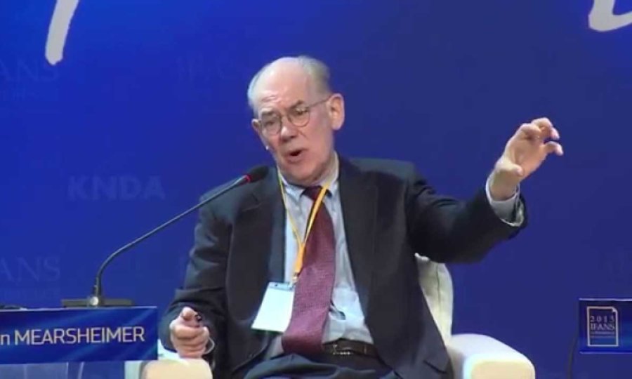 Mearsheimer: ABD, İran’a yönelik tek taraflı askeri müdahale seçeneğini değerlendiriyor