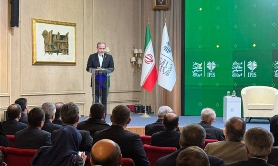 Arakçi: Kimsenin İran’a neye sahip olması ya da olmaması gerektiğini söylemeye hakkı yok