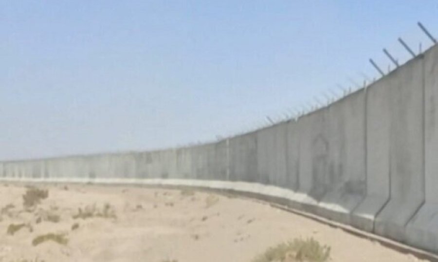 İran ve Afganistan sınır meselelerini görüştü