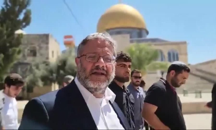 Ramazan ayının ilk Cuma günü Mescid-i Aksa'ya baskın!
