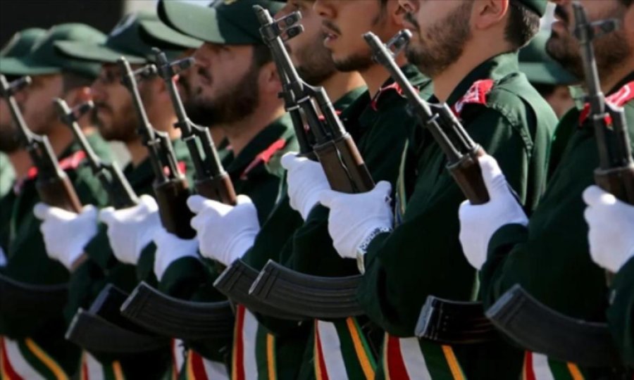 Devrim Muhafızları'ndan yeni Devrim Lideri'ne biat: 'Son damla kanımıza kadar emrinizdeyiz'