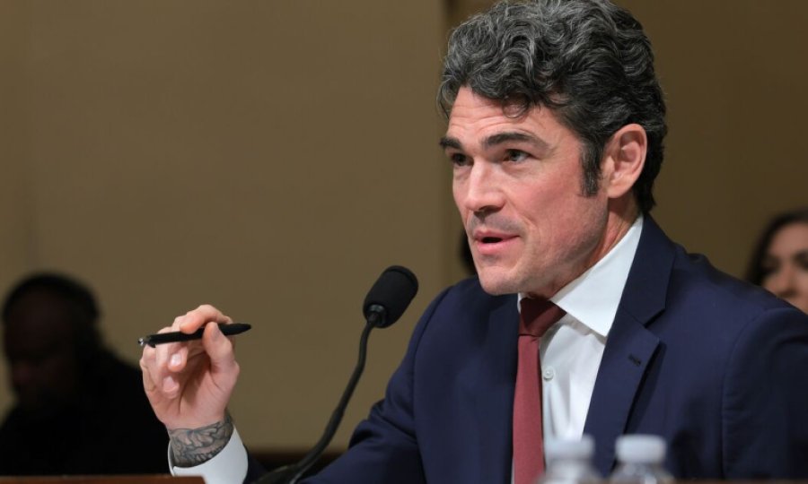 Epstein dosyasında istihbaratı işaret etti