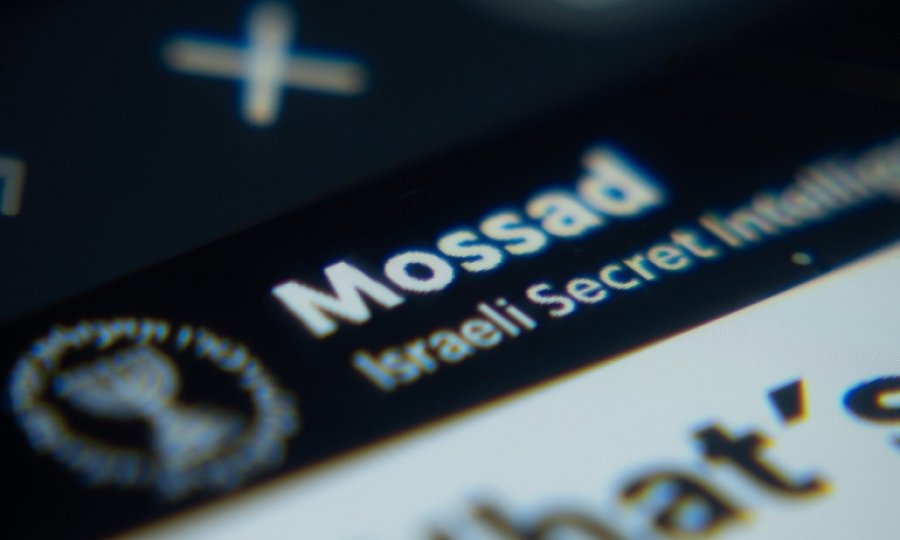 Hanzala, eski Mossad yöneticisinin e-postalarını sızdırdığını duyurdu