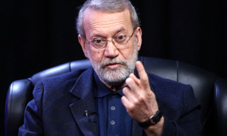 Laricani: Aşkın hikmet ile eleştirel akıl arasında