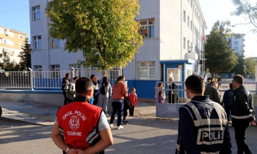 Saldırılar sonrası ilk tedbir kararı: Okullara randevusuz girilmeyecek