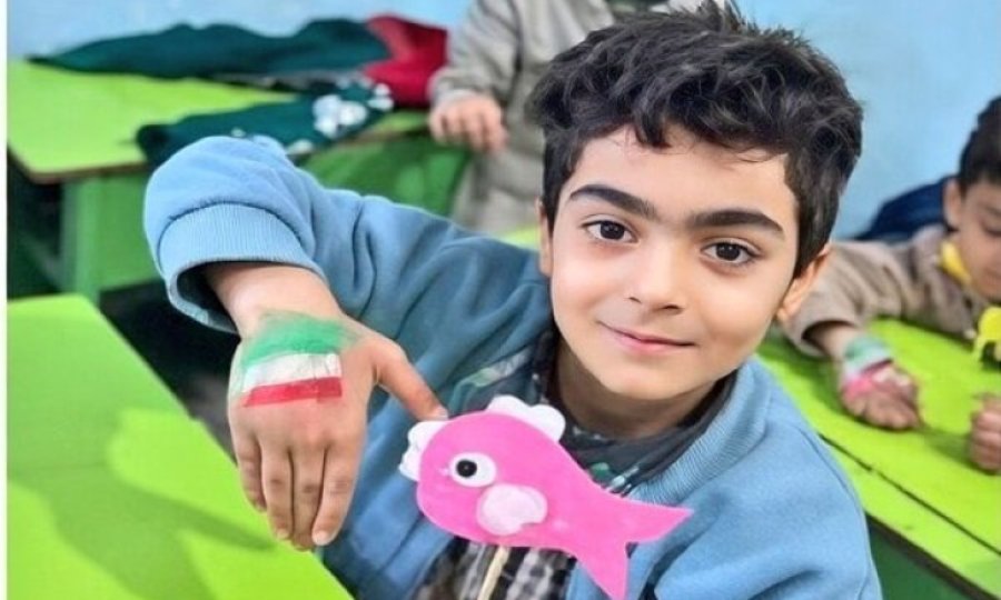 "Karargah" diye bombalanan yerde matematik dersi…İran'da 'imar cihadı'