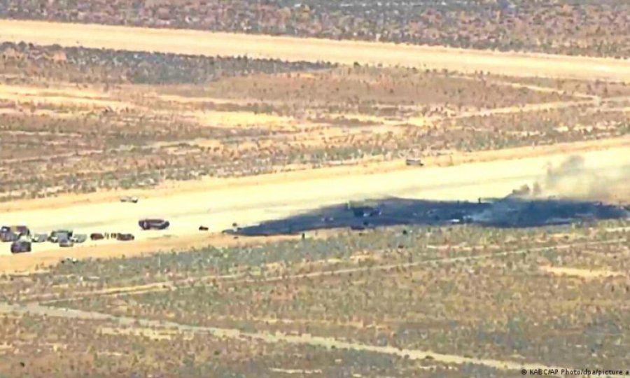 İran'ı vuran B-52 bombardıman uçağı California'da düştü