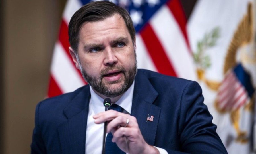 J.D. Vance: Asla Rıza Pehlevi’yi iktidara getirme peşinde olmadık